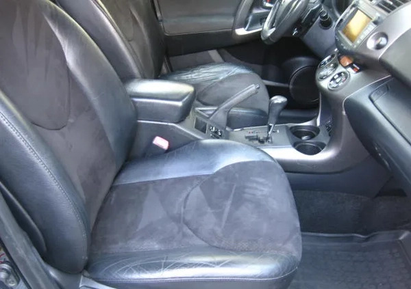 Toyota RAV4 cena 53500 przebieg: 178150, rok produkcji 2011 z Rybnik małe 497